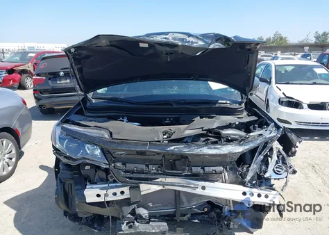 2022 Honda Pilot Awd Special Edition z USA, uszkodzony, nr VIN 5FNYF6H20NB090530